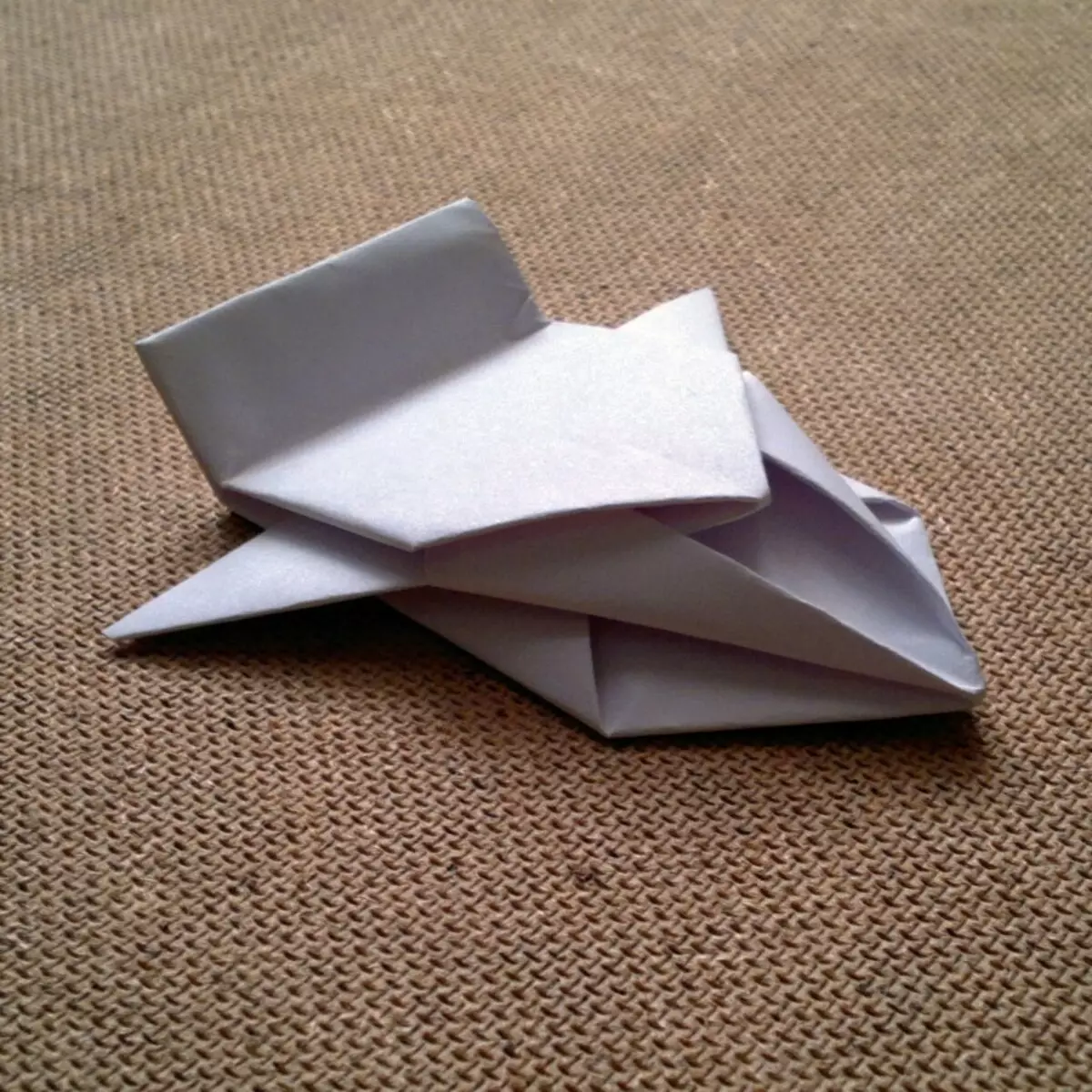 Origami de papel sen cola: como facer unha artesanía de folla A4 sen tesoiras e cola coas túas propias mans paso a paso segundo o esquema? Opcións fáciles 26971_5