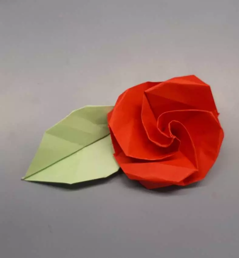 Origami de papel sen cola: como facer unha artesanía de folla A4 sen tesoiras e cola coas túas propias mans paso a paso segundo o esquema? Opcións fáciles 26971_7