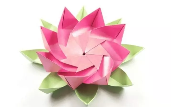 Origami «Waterweewwear» (40 լուսանկար). Ինչպես ծաղիկ պատրաստել թղթի վրա ձեր սեփական ձեռքերով փուլային սխեմայով: Սկսնակների համար մոդուլային օրիգամի ստեղծելու քայլ առ քայլ հրահանգներ 26980_19