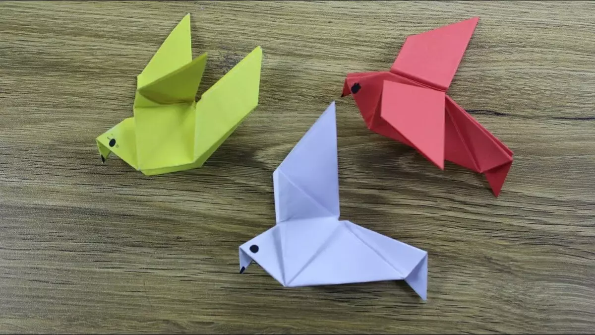 Paper Origami 7-8 urte bitarteko haurrentzako: neska-mutilentzako eskema sinpleak. Nola egin origami Egin zeure burua faseetan? 26984_3