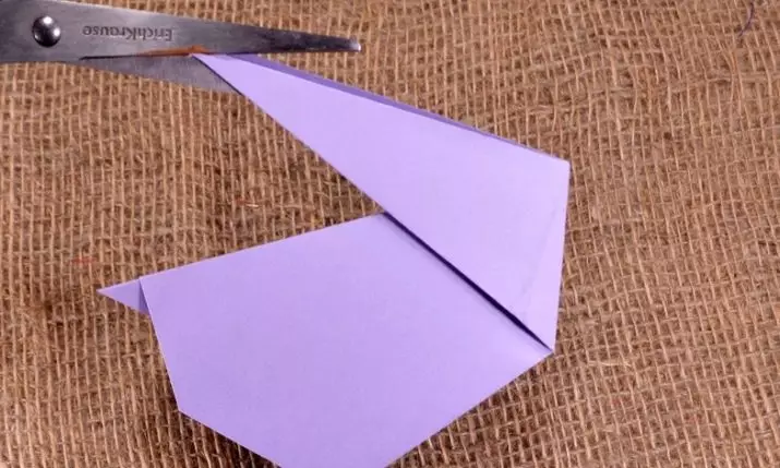 Kertas katurisan pikeun murangkalih umur 7-8 taun: skéma sederhana pikeun budak lalaki sareng awéwé. Kumaha carana ngadamel origami ngalakukeun éta nyalira dina tahap? 26984_38