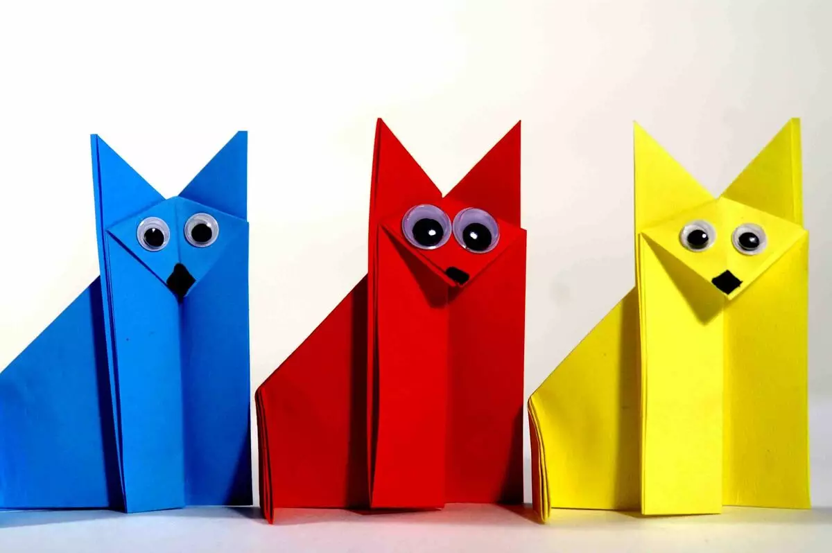 Papier Origami voor kinderen 7-8 jaar oud: eenvoudige schema's voor jongens en meisjes. Hoe maak je Origami het zelf in etappes? 26984_5