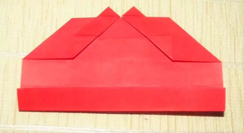 Origami for jenter: Hvordan lage dem fra papir for barn 6-10 år gammel? Ordninger av forskjellige håndverk. Hvordan lage dekorasjoner stadier? 26985_5