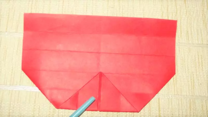 Origami ji bo keçan: çawa ji wan re bikin ji kaxezên ji bo zarokên 6-10 salî? Schemes ji crafts cuda. How to make xemlên qonaxên? 26985_7