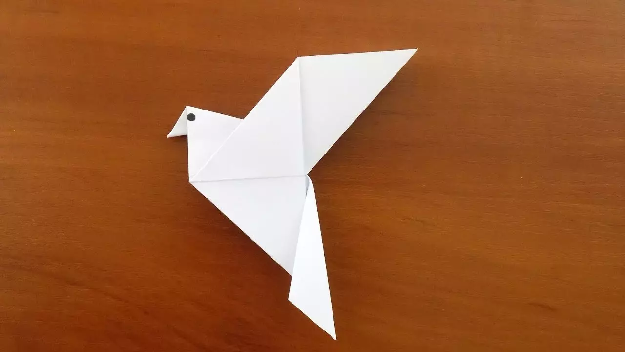 Origami no papīra bērniem 5-6 gadus veci: soli pa solim shēmas, vienkāršas amatniecības ar savām rokām. Cik viegli ir jādara siltā klase uz maģistra klases iesācējiem? 26988_19