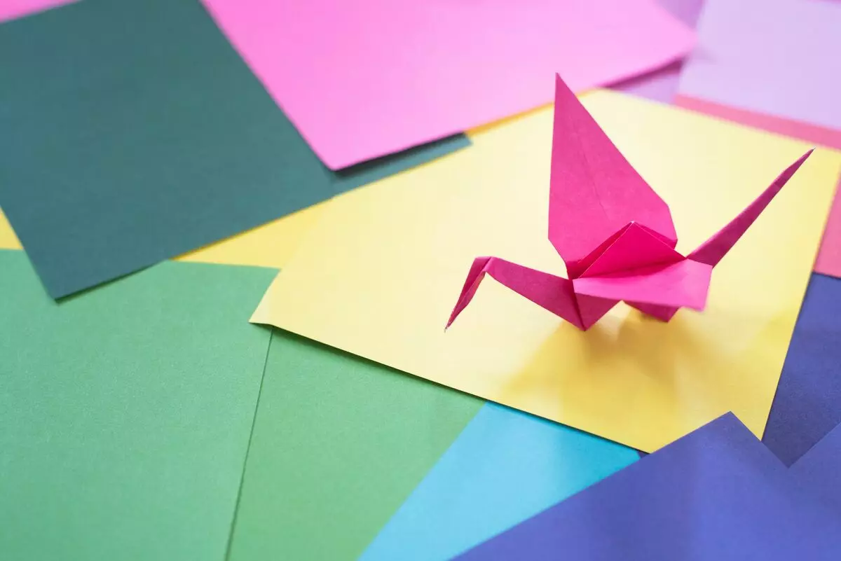 折り紙「熊」：白クマ紙を作るためにどのように？ユニット折り紙の組立方式で、未就学児の子供のためのシンプルなクマ 26990_18