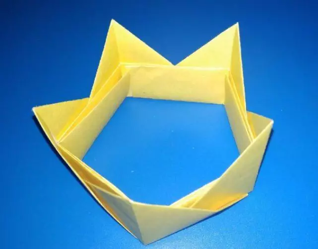 Origami“Crown”：如何根据有孩子的计划用自己的手从纸张中从纸张中制作？纸张模块冠和棺材形式的简单版本 27001_33