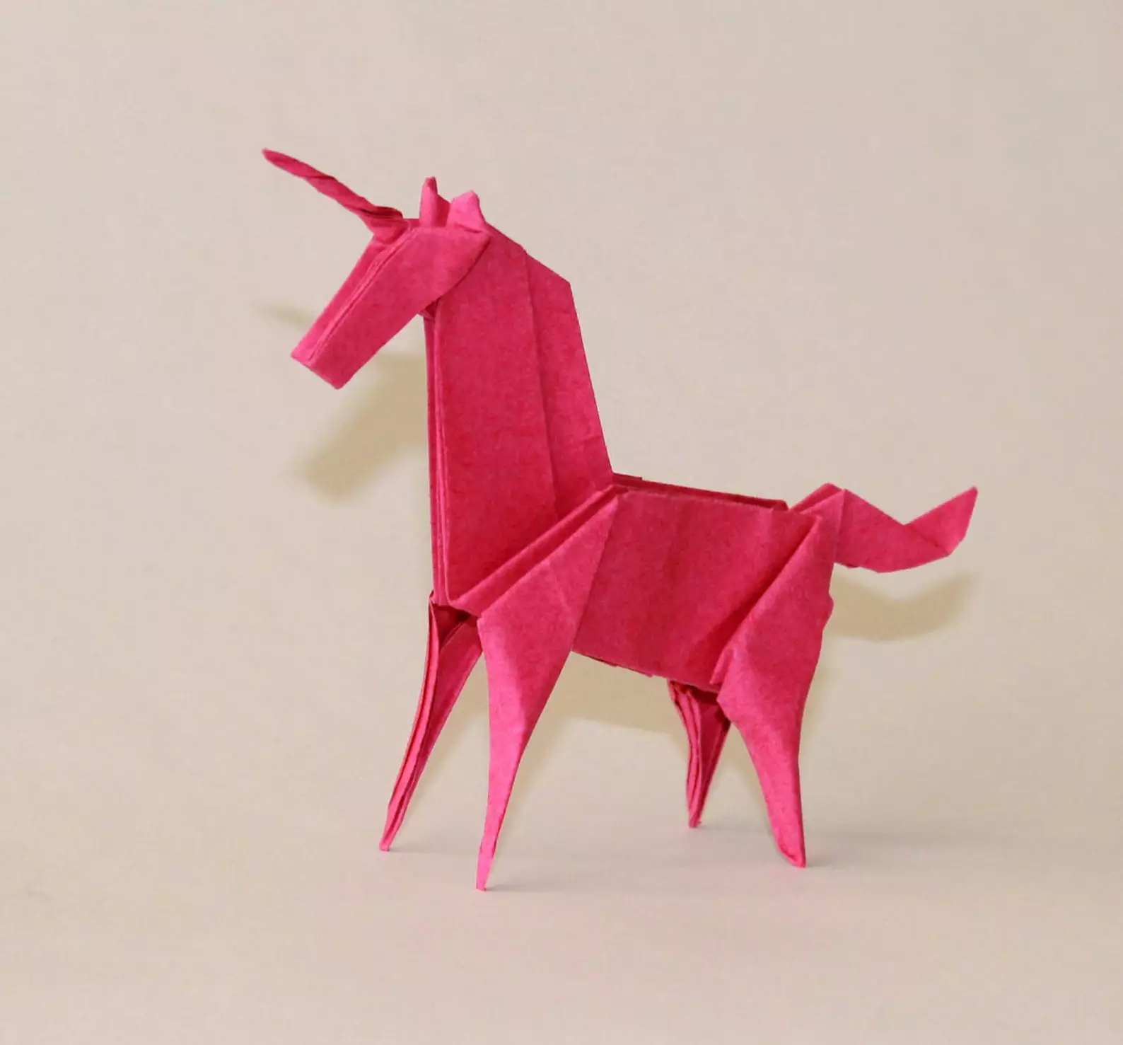 Origami“Unicorn”：如何根據與兒童的方案從紙張中取出它？如何讓頭部變得容易？為初學者分階段模塊化摺紙 27002_7