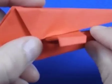 Оригами «Тікұшақ»: Қадамдық нұсқауларға қалай құруға болады? Модульдік оригами, балаларға арналған әскери тікұшақ түріндегі қолөнер схемасы 27005_20