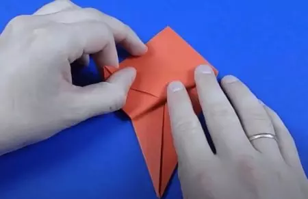 Оригами «Тікұшақ»: Қадамдық нұсқауларға қалай құруға болады? Модульдік оригами, балаларға арналған әскери тікұшақ түріндегі қолөнер схемасы 27005_9