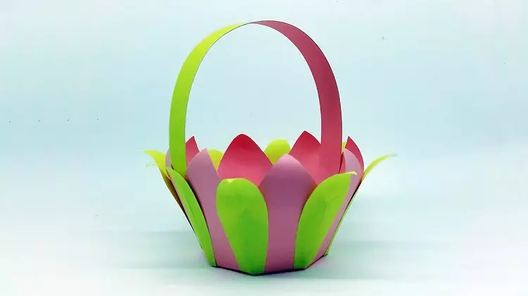 Origami-basket: Modular Origami kubva papepa uye tswanda yakapusa nemaoko avo. Maitiro ekuita dengu zvichienderana nehurongwa hwevana? 27010_4