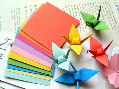 Origami-Kuerf: modulär Origami vu Pabeier an en einfachen Kuerf mat hiren eegenen Hänn. Wéi ee Kuerf no dem Schema fir Kanner ze maachen? 27010_8