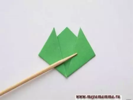 Origami „Karanfil”: kako napraviti cvijet papira s djecom na korak-po-korak upute sa svoje ruke? Proizvodnja modularni origami 23. veljače 27021_14