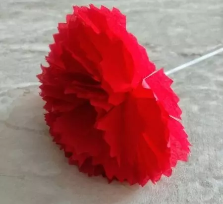 Origami „Karanfil”: kako napraviti cvijet papira s djecom na korak-po-korak upute sa svoje ruke? Proizvodnja modularni origami 23. veljače 27021_26