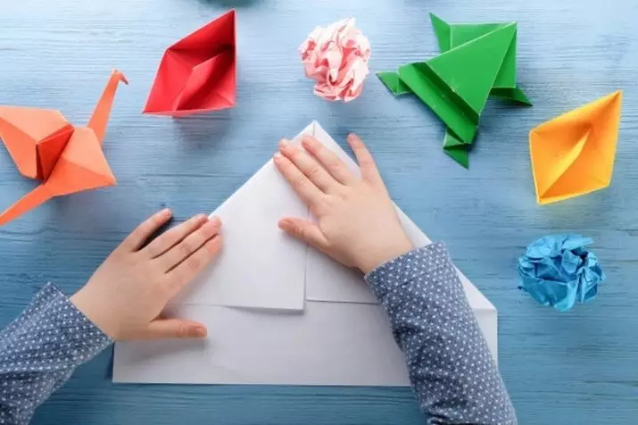 ប្រវត្តិដើម Origami: ការលេចចេញនៃ Origami ម៉ូឌុល។ តើអ្នកណាបានបង្កើតហើយនៅក្នុងឆ្នាំណា? ក្រដាស Origami សម្រាប់កុមារនៅក្នុងពិភពទំនើប 27025_31