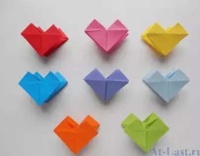 Origami Antistress: leikfang spenni A4 pappír, léttur áföngum leggja saman hringrás án lím. Hvernig ýmsar áhugaverðar handverk? 27030_15