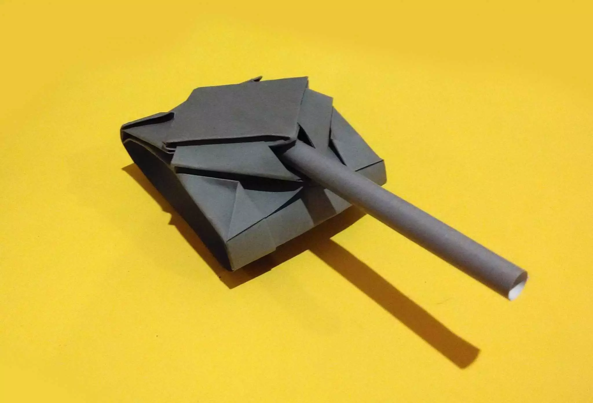 Origami จากกระดาษสำหรับเด็กอายุ 8-9 ปี: โครงร่างแสงแบบทีละขั้นตอนสำหรับเด็กผู้ชายและงานฝีมือสำหรับเด็กผู้หญิงด้วยมือของตัวเองความคิดที่เรียบง่ายสำหรับผู้เริ่มต้น 27047_43