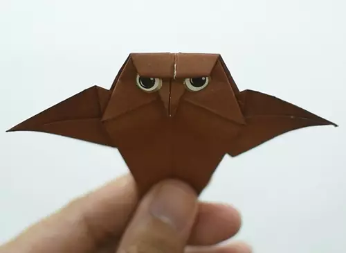 Origami จากกระดาษสำหรับเด็กอายุ 8-9 ปี: โครงร่างแสงแบบทีละขั้นตอนสำหรับเด็กผู้ชายและงานฝีมือสำหรับเด็กผู้หญิงด้วยมือของตัวเองความคิดที่เรียบง่ายสำหรับผู้เริ่มต้น 27047_46