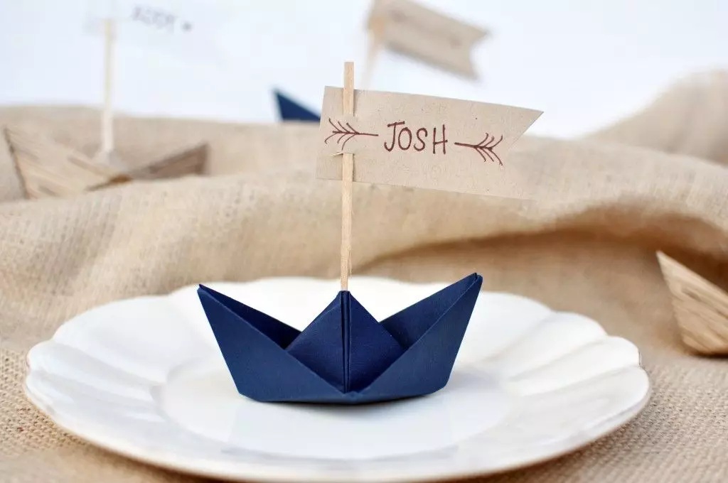 Origami“船”：兒童船的折疊方案。如何一步一步地製作一艘簡單的船，用自己的手初學者駕駛？ 27054_13