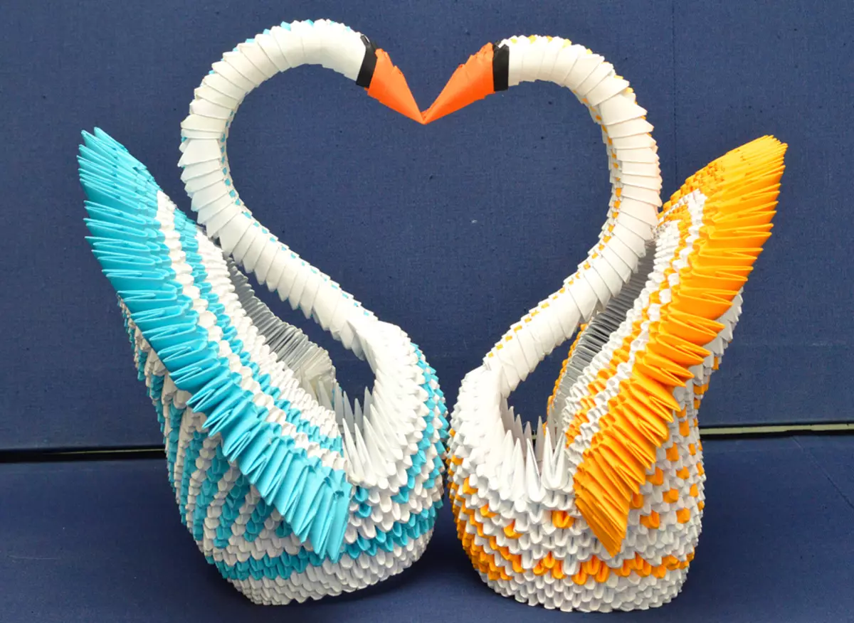 Модульное оригами лебедь с сердцем