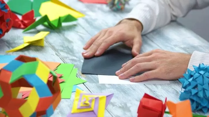 Origami «Tie»: Ինչպես կատարել մի թուղթ քայլ առ քայլ երեխաների հետ. Ինչպես հոտ բնօրինակ փողկապ է բացիկ համար հայրիկ երկայնքով փուլային սխեմայի անել դա ինքներդ: 27060_6