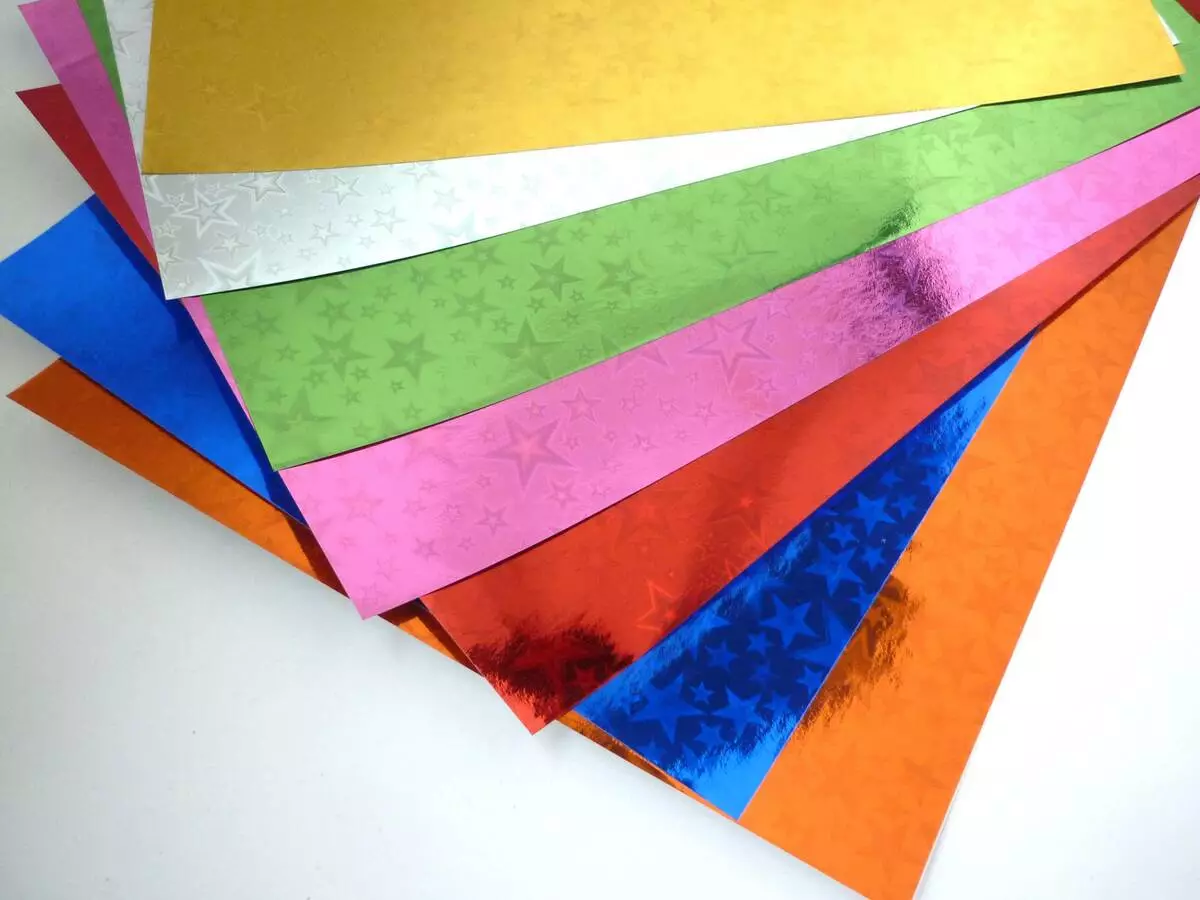 Volumetric Origami: figuri de la hârtie pentru începători. Cum de a face un triunghi și pătrat conform schemei? Complex și meșteșuguri ușoare 27061_9