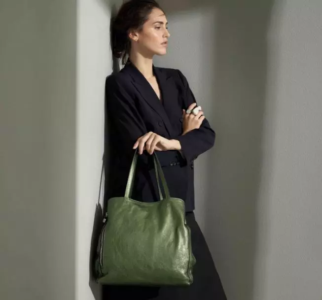 가방 Gianni Chiarini (55 사진) : 여성 모델, 특징 및 이점 2708_19