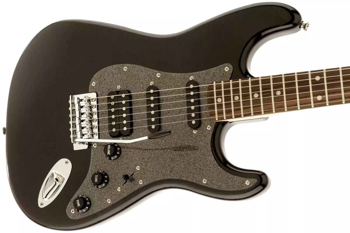 Fender Stratocaster (45 bilder): Amerikanske Akustasoniske gitarer og amerikansk Ultra, Bullet og Affinity, Deluxe og Jeff Beck Elektriske gitarer, Deluxe og Jeff Beck, Oversikt over andre serier og modeller 27105_38