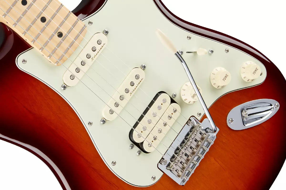 Stratocaster Fender (45 Grianghraif): Giotáir Acoustasonic Meiriceánach agus Meiriceánach Ultra, Bullet agus Affinity, Deluxe agus Jeff Beck Giotáir leictreacha, Deluxe agus Jeff Beck, Forbhreathnú ar shraith agus samhlacha eile 27105_9