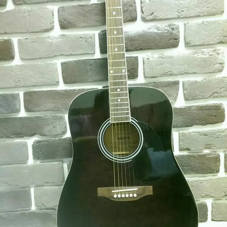 Adams Guitar: Akustik sareng Klasik sareng Clasced Ti saprak 1852, Acoustic Listrik Rb 5000 Bks sareng Model anu sanés, nagara 27106_2