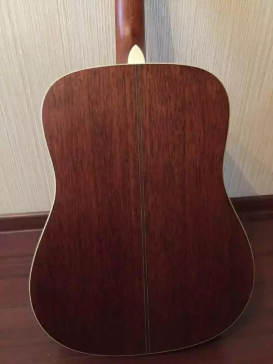 Gitar Staf: Akustik sareng élustentik, D-7 / n sareng HD-250 CE / N Gitar, gambaran tina model Korea sanés 27116_15