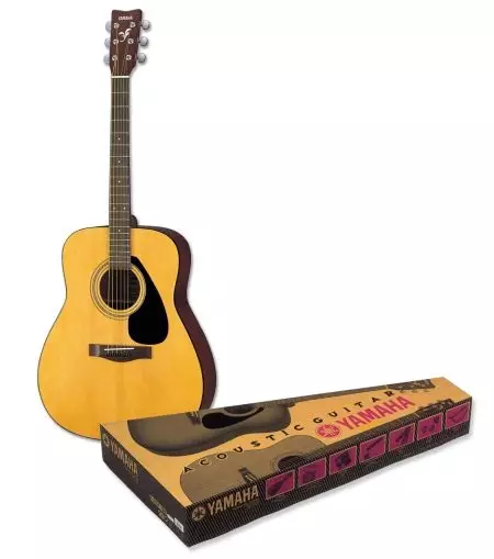 Yamaha Guitars（41张照片）：Transacupled FG-TA和半花束，GigMaker等型号，选择封面。如何检查序列号？ 27143_8