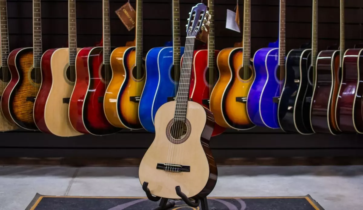 Belucci Guitars: Acoustic at Classic, Country-Producer, BC3810 at BC3805, BC3820 BK at iba pang mga modelo, mga review
