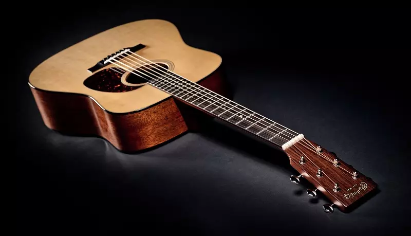 התאמת הגיטרה האקוסטית: כיצד להתאים את הסף העליון? Stroy 4, 6 ו 12- מחרוזת גיטרה, הגדרת מנגינה של גובה המחרוזת