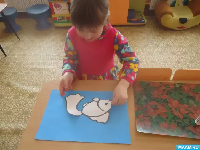 Ласкин Мозайк: Хүүхдэд зориулсан эрвээхэй загвар өмсөгч, мозайкийн зураг. Загасыг хэрхэн яаж хийх вэ? 27167_17