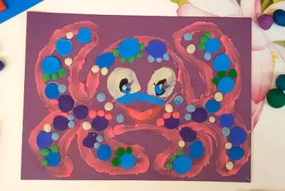 Octopus de la pâte à modeler: comment faire des enfants sur le carton étape par étape? Comment faire une pieuvre en vrac en phase? Conseils sur la pose 27180_7