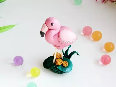 Flamingo από πλαστελίνη: πώς να κάνει άρρωστο με κώνους σε στάδια για τα παιδιά; Πώς να το βήμα παράκαμψη για να κάνει μια απλή εικόνα; Συμβουλές για τον 27181_15