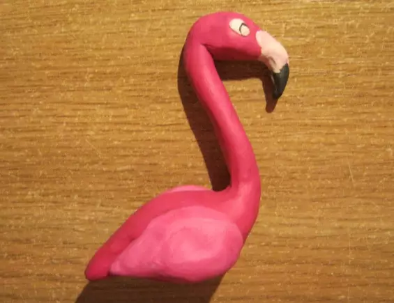 Flamingo από πλαστελίνη: πώς να κάνει άρρωστο με κώνους σε στάδια για τα παιδιά; Πώς να το βήμα παράκαμψη για να κάνει μια απλή εικόνα; Συμβουλές για τον 27181_7