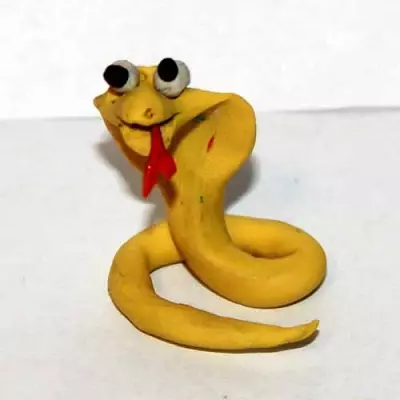 Φίδι από Πλαστελίνη: Πώς να κάνει τα παιδιά σταδιακά με τα χέρια τους σε ένα master class; Πώς να sculpt το κεφάλι σας; Αυτό που χρειάζεται για την μοντελοποίηση; 27186_7