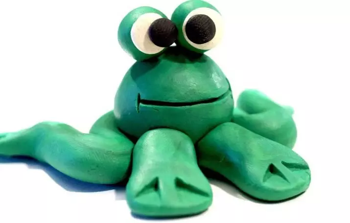 Plasticine Frog (57 fotot): Kuidas teha konn-printsess lastele samm-sammult? Kuidas teha talle tiigi liilia? Faasitud belling konnad koonusest ja plastiliinist 27191_2