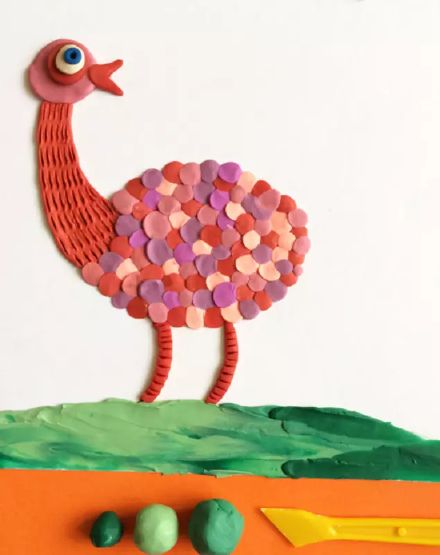 Pfau aus Plastilin: Wie kann man mit den Börsen krank machen und mit Blättern tun? Pfau auf Karton machen es selbst Phasen. Schritt-für-Schritt Pfau-Maskierung für Kinder 27194_21