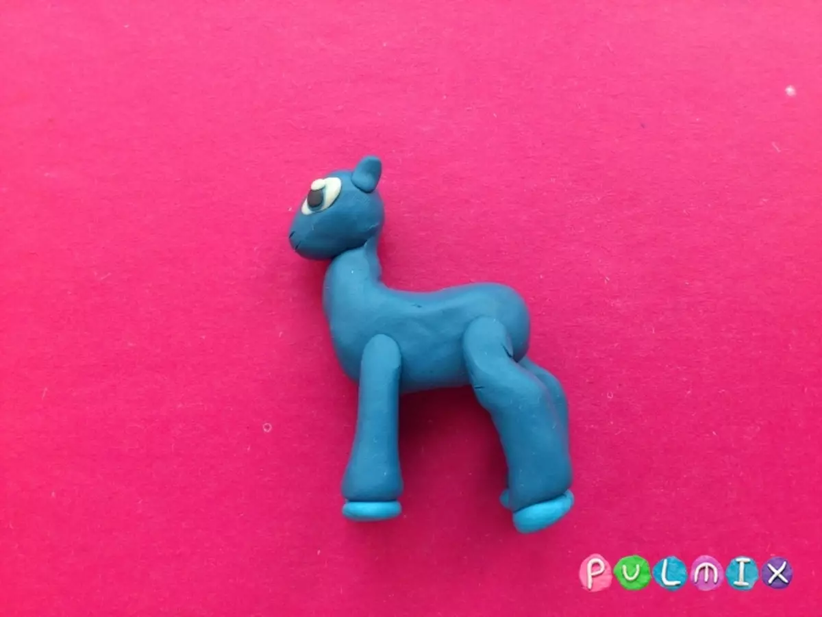 Pony mula sa plasticine: Paano gumawa ng isang pigurin ang aking maliit na parang buriko hakbang-hakbang na mga bata? Paano gumawa ng brilyo? Moon modeling yugto, magandang maliit na parang buriko 27201_17