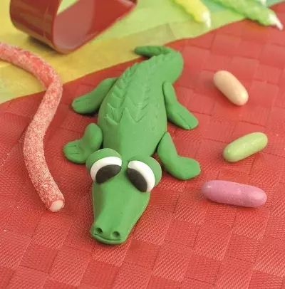 Krokodil aus Plastilin (32 fotos): Wie macht man einen Krokodil-Geno von Kindern? Wie schaffen Sie es aus den Kegelstufen? Maspeake ein einfaches Krokodil 27202_4