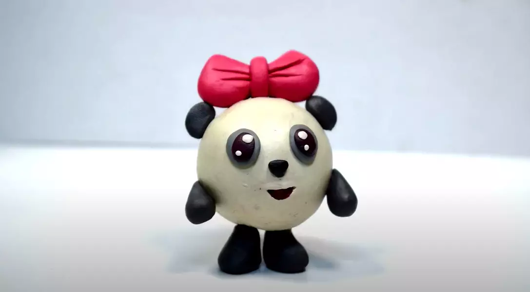 Panda aus Knetmasse (33 Fotos): wie man es Schritt mit einer Hündin Schritt machen? Wie allmählich eine einfache Panda für Kinder machen? Modellierung anderen Figuren 27209_27