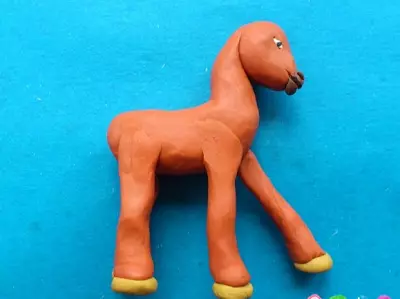 Pentru a orbi unicornul: Cum să-l faci de la plasticina ușoară pas cu pas? Am sculptam unirea cu loviturile în treptat o facem singur. Lajk cu copii de alte meșteșuguri 27211_24