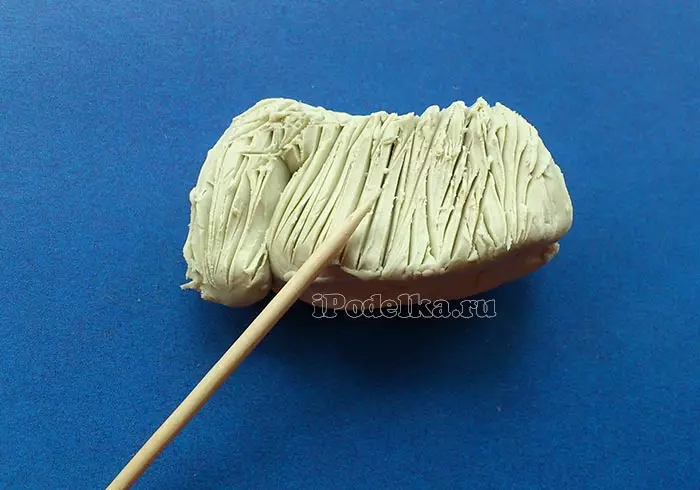 Làm thế nào để làm một con chó từ plasticine? 88 Ảnh Làm thế nào để làm một con chó cho trẻ em từ acorns và plasticine? Husk từng bước và các số liệu khác 27212_28