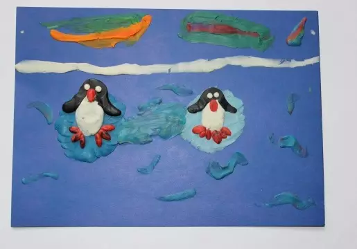 Pinguin aus Knetmasse (45 Fotos): Wie Kinder mit Zapfen machen? Wie machen Sie Schritt für Schritt mit Eicheln? Modellierung auf Karton mit eigenen Händen 27213_44