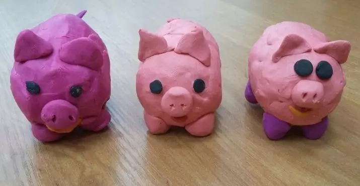 Piglet Plasticine: Bagaimana Membuat Pork dari Plasticine and Bumps? Bagaimana untuk membuat babi kuning secara berperingkat untuk kanak-kanak? Pemodelan babi lain melakukannya sendiri 27216_2