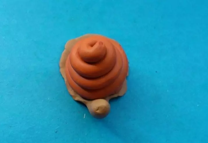 橡皮泥蜗牛（50张）：如何做板栗的孩子吗？如何用艾叶一步步做呢？与壳体和一次性熨烫。如何雕刻蜗牛在纸板上？ 27221_11