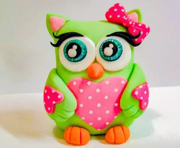Owl from plasticine (40 photos): how to make it to make it children on cardboard step by step? How to make a kecking sovuchka with your own hands? Owls Owls from air plasticine 27222_13
